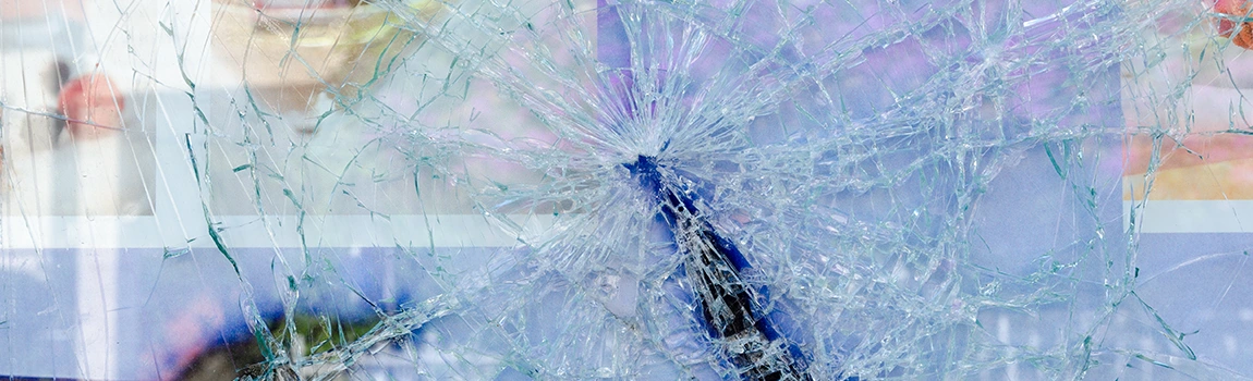 Window Broken Glass Repair in North Fort Myers, FL